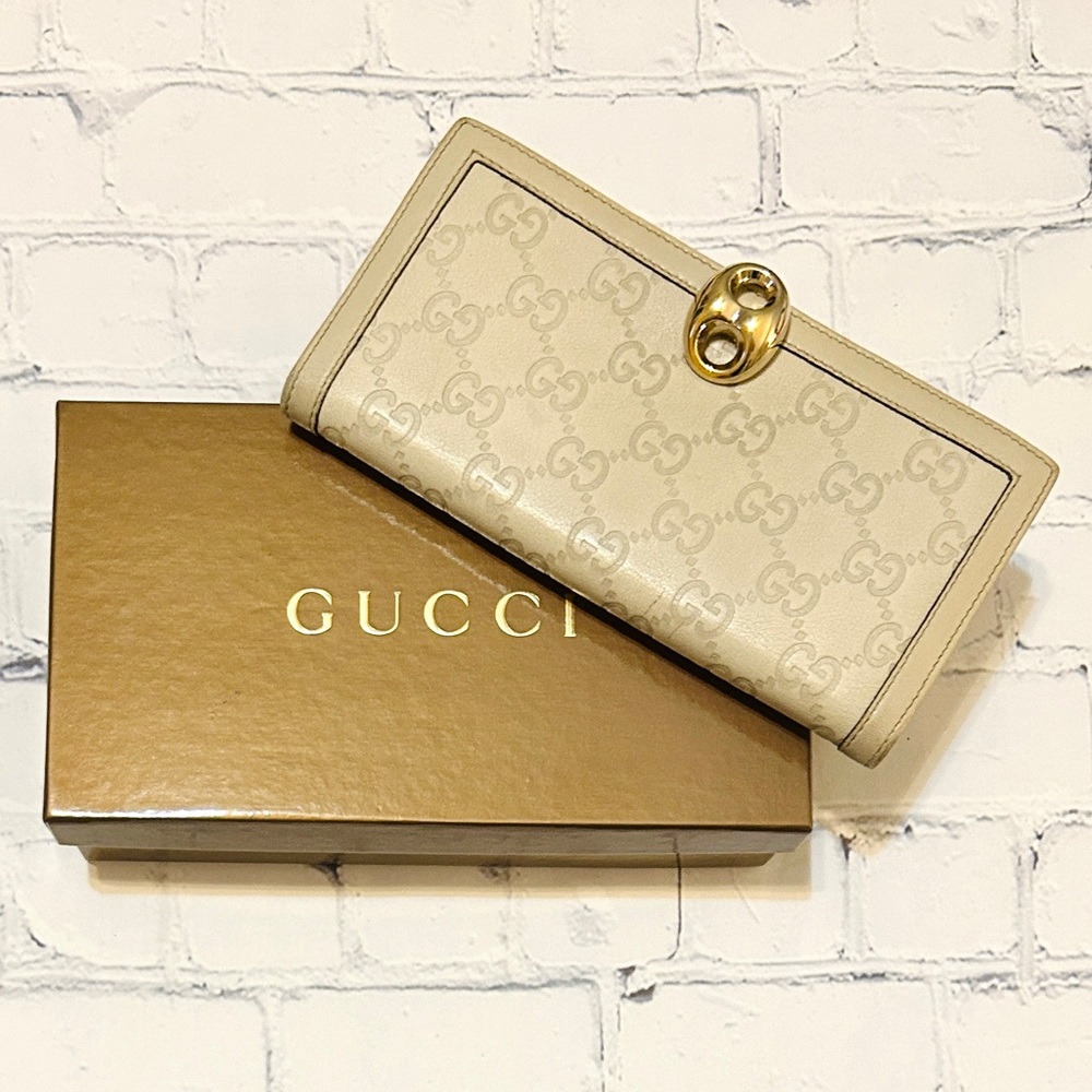 Gucci Cream Continental Wallet with GG Monogram
